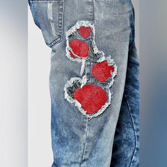 Boohoo Men's Slim Jeans in Blue with Red Patch - Picture 13 of 13